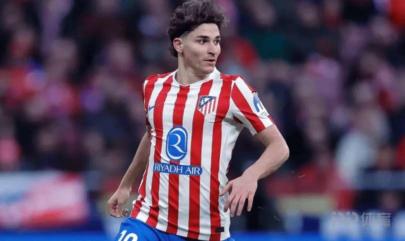 记者：阿尔瓦雷斯将会加盟巴萨 转会费7000万欧左右