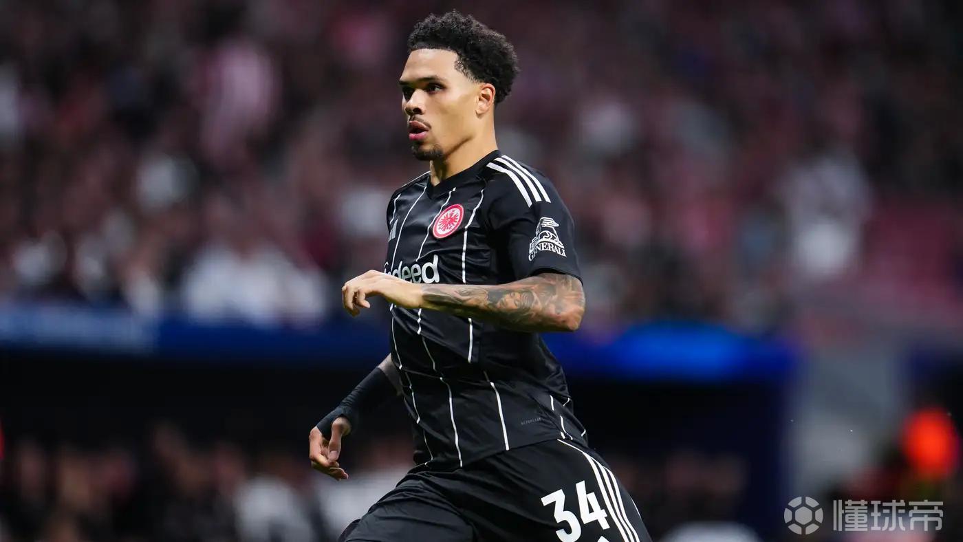 法兰克福后卫科林斯谈对阵拜仁：我们想赢比赛会为此拼尽全力