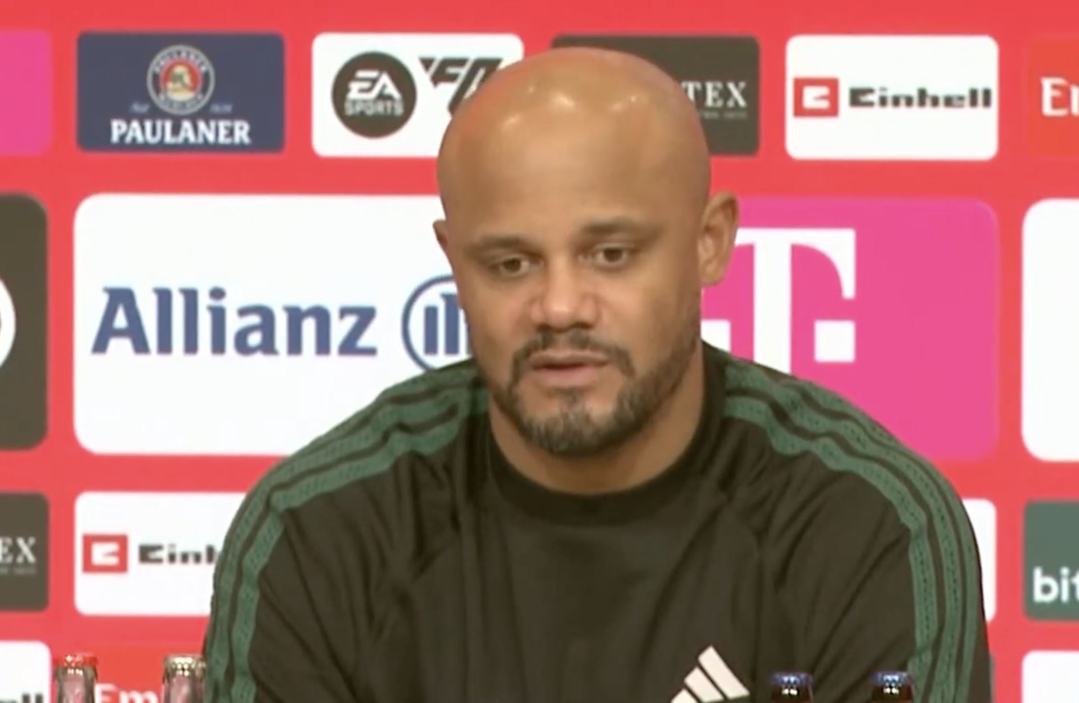 孔帕尼：戴维斯将接受扫描检查；凯恩送点？最佳球员也会犯错