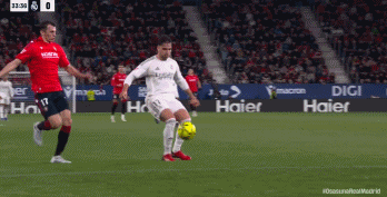 皇马1-2遭奥萨苏纳绝杀，维尼修斯破门难救主