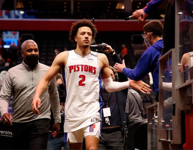 汤帅：我最喜欢的球队是活塞而非火箭 为活塞如今的表现而欣喜