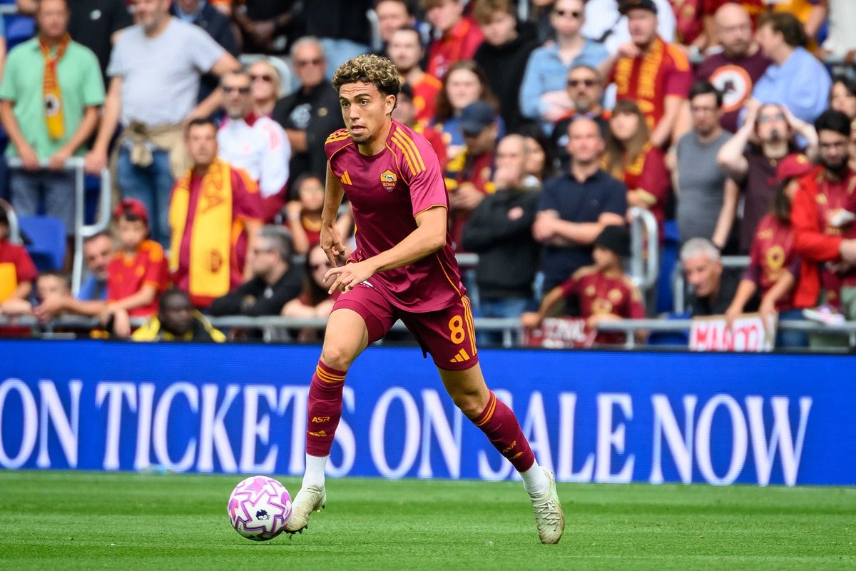 意媒：皇马看上摩洛哥中场艾纳维，但罗马无意出售