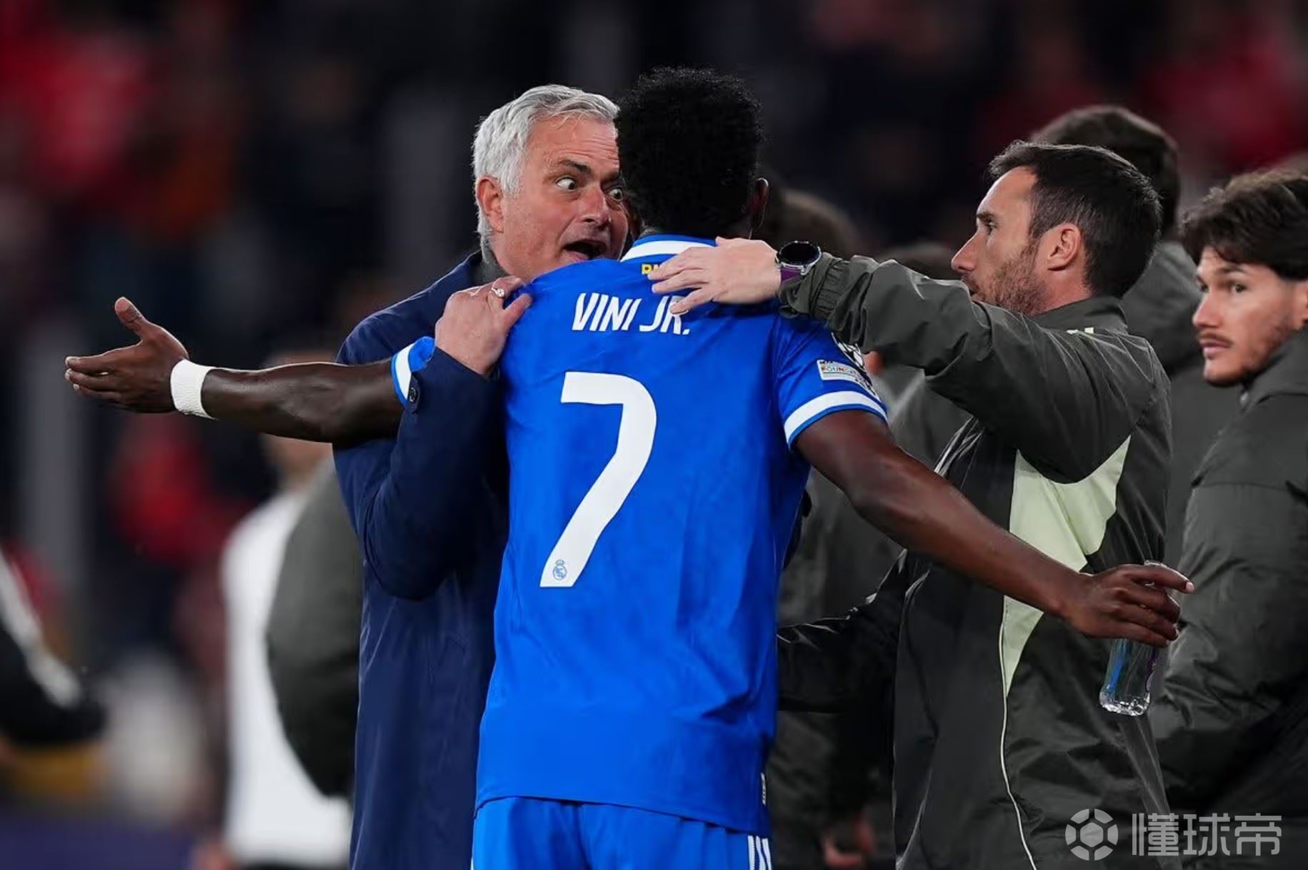 米克尔:不知道穆帅为何还没就有关维尼修斯庆祝的言论道歉