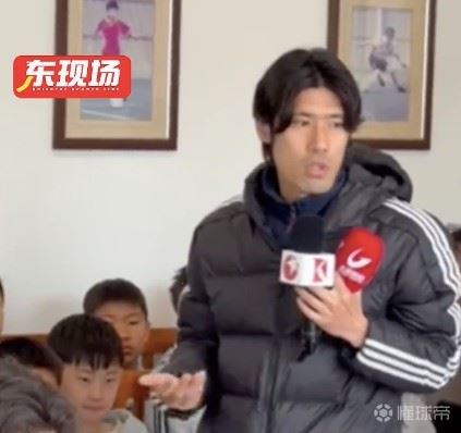 东体：吕文君去年底决定退役回崇明，徐根宝鼓励他锻炼口才