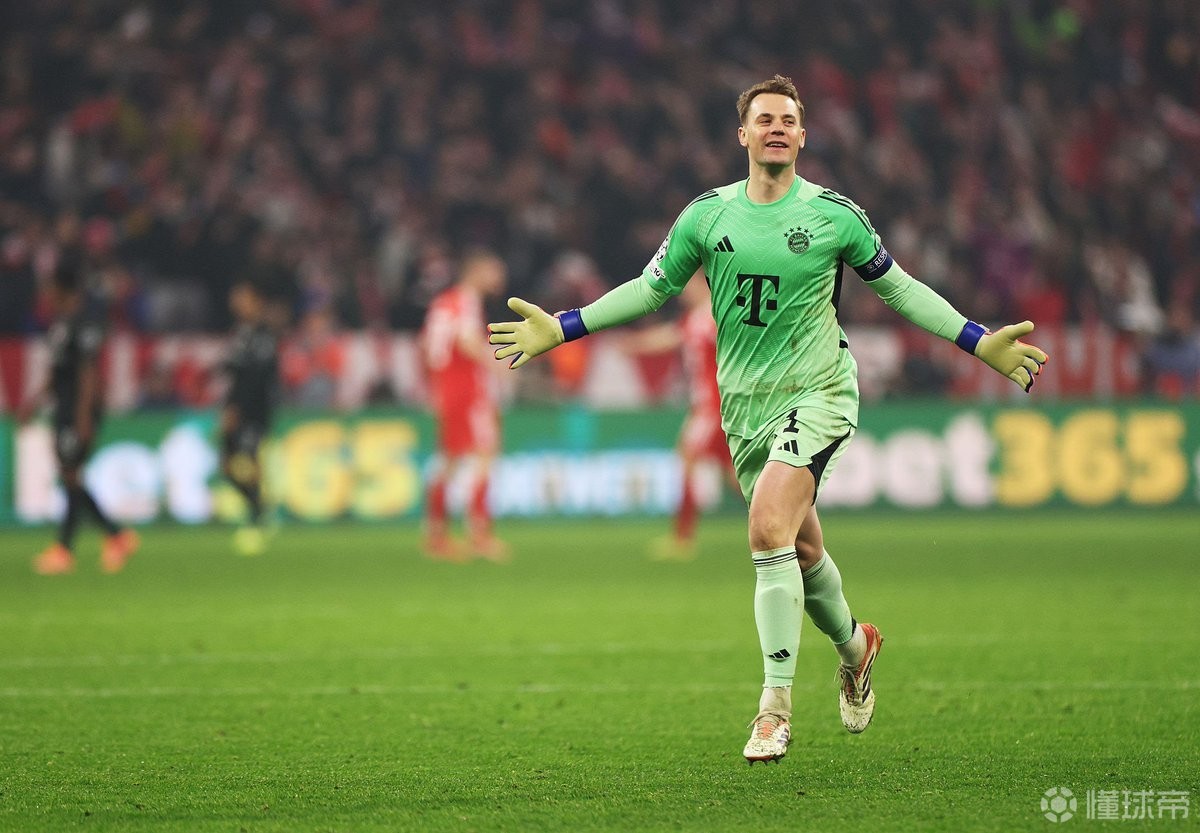 踢球者：拜仁管理层乐于见到诺伊尔续约，球员也想在拜仁退役