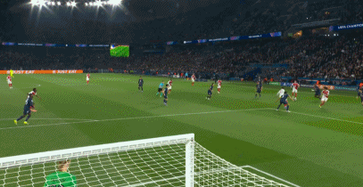 半场战报：巴黎0-1摩纳哥，总比分3-3，阿克利乌什破门