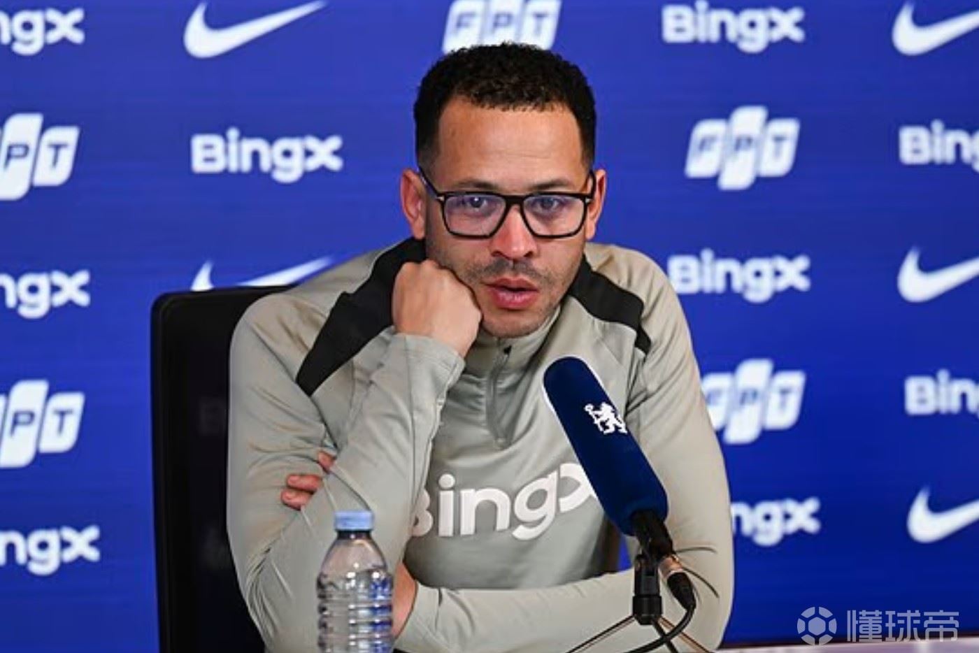 罗塞尼尔：我目前还住在酒店，可能本赛季结束前都会住在那里