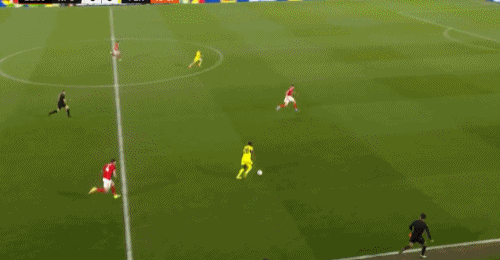 半场战报:诺丁汉森林0-1费内巴切,阿尔蒂尔科奥卢破门