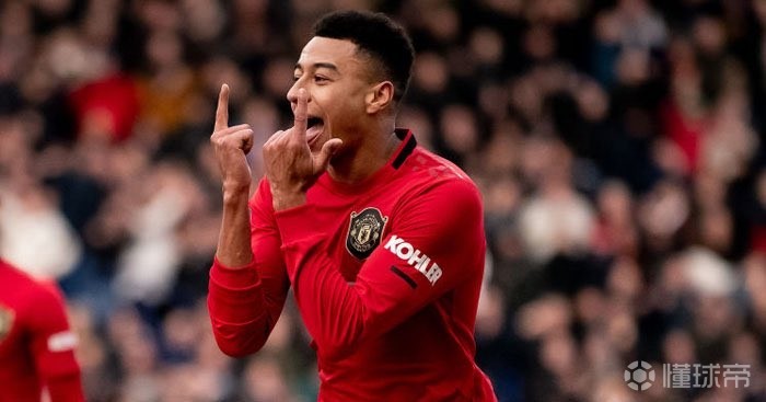 记者:林加德周末结束前决定下家,报价来自美职联、巴西和西班牙