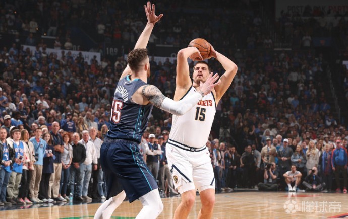 空砍大号三双，约基奇25中9&三分10中2取23分17板14助