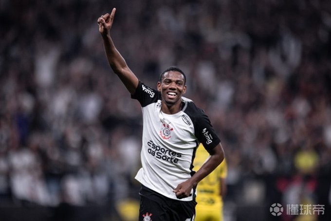 罗马诺：米兰接近签下巴西19岁中场安德烈，预计花费1300万欧