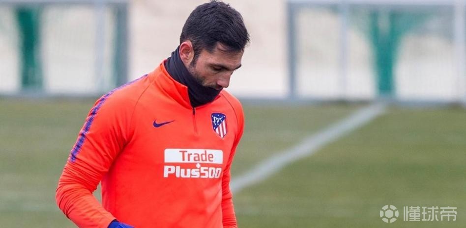 阿丹：我赶上最后几趟航班撤离伊朗，现在已与俱乐部断联