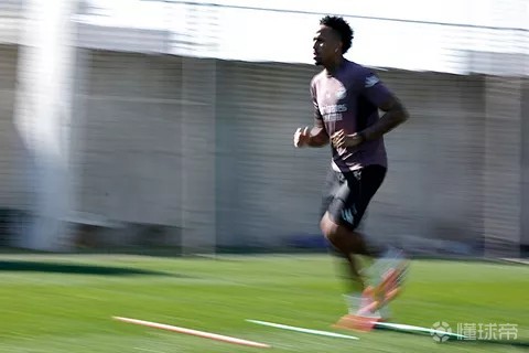 六台：米利唐今天恢复了个人训练