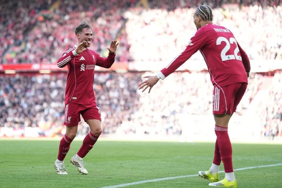 英超第二队！利物浦半场角球破门戴帽，复刻曼联神迹，枪手做不到