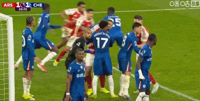 第66分钟，还是角球！廷贝尔头球破门，阿森纳2-1！