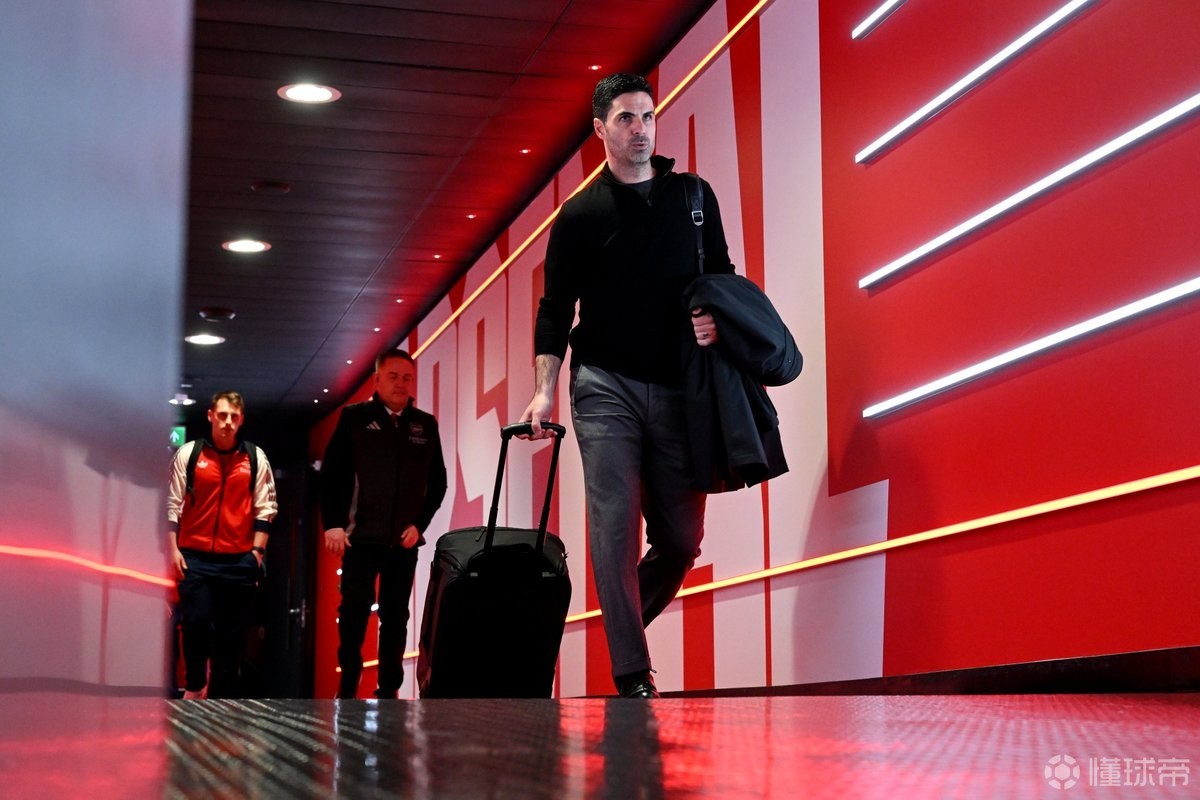 塔帅：厄德高因为膝盖伤势感觉不太舒服，我们决定不让他冒险