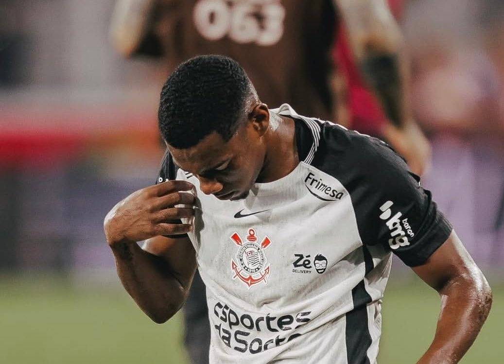 记者：1500万+200万欧，安德烈加盟米兰只差科林蒂安主席批准