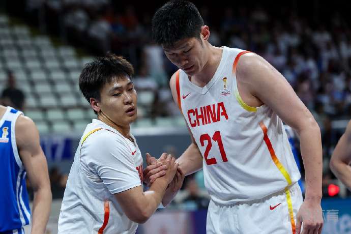 世亚预-中国男篮末节逆转中国台北取两连胜 朱俊龙19分