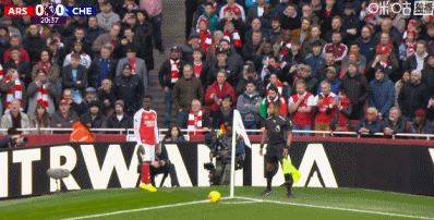 半场战报：阿森纳1-1切尔西，萨利巴破门，因卡皮耶自摆乌龙