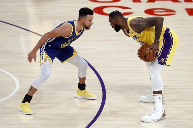 库里和追梦休赛期全力追逐詹姆斯？ 老詹在骑勇士之间做何选择？