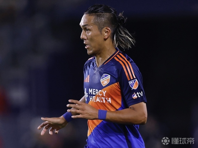 官方：32岁日本前国脚久保裕也宣布退役，曾在德甲、比甲留洋