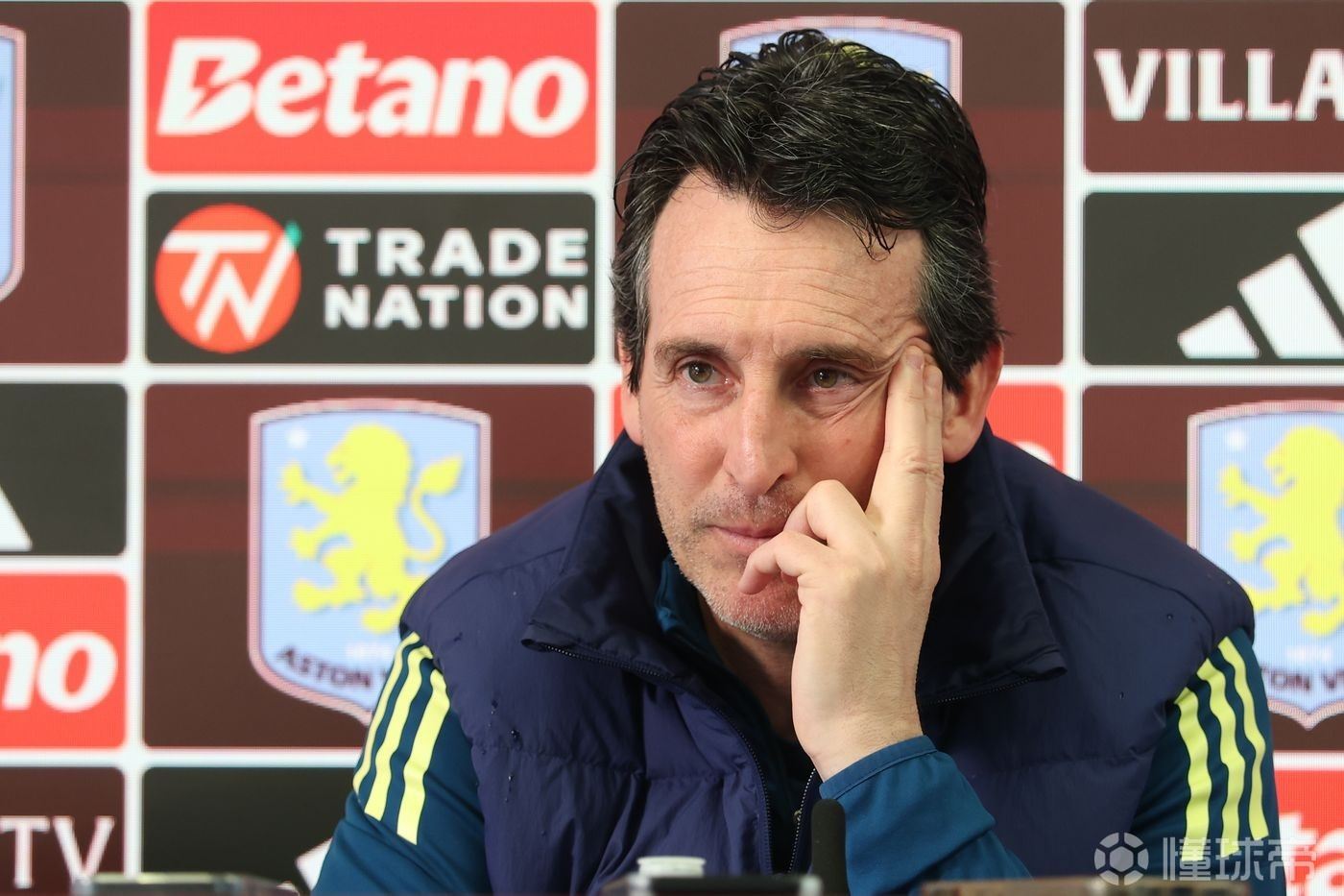 埃梅里：我们要恢复状态、重拾信心；切尔西是维拉的竞争对手