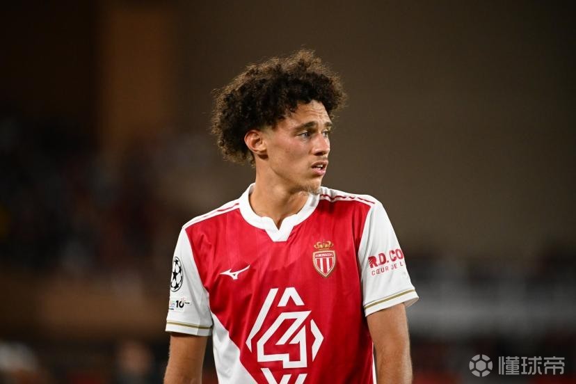 队报：摩纳哥球衣袖口广告赞助涉嫌洗钱，摩纳哥检察院介入调查