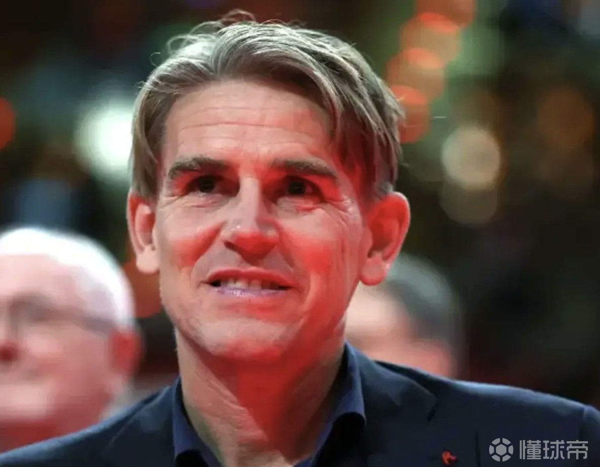 法尔克：弗罗因德越过经纪人联系了于帕，与其就续约达成一致