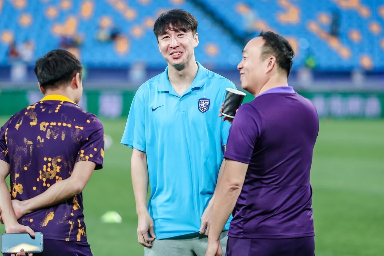 曝37岁前国脚即将退役！18年的坚守，他是中国后卫 “铁血样本”