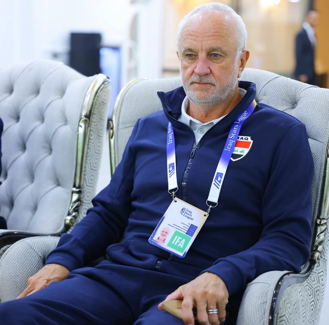 伊拉克队备战世预赛附加赛遇阻，主帅阿诺德被困阿联酋无法离境