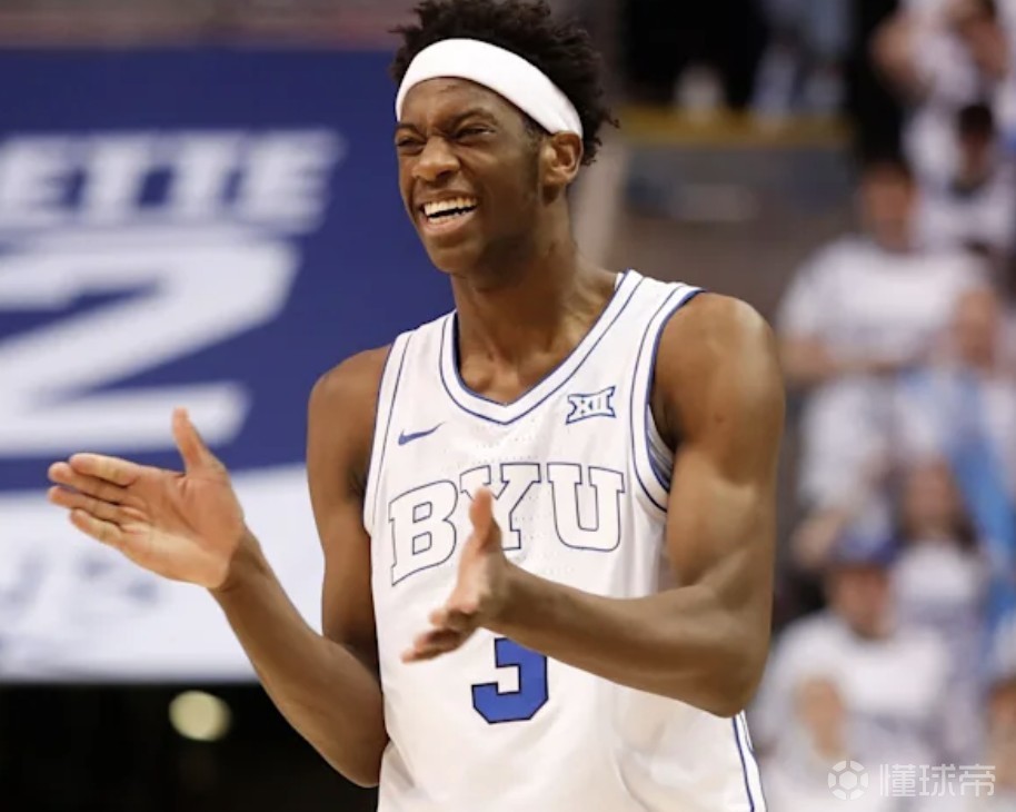 状元热门迪班萨：我可能不会离开大学，妈妈希望我能取得学位