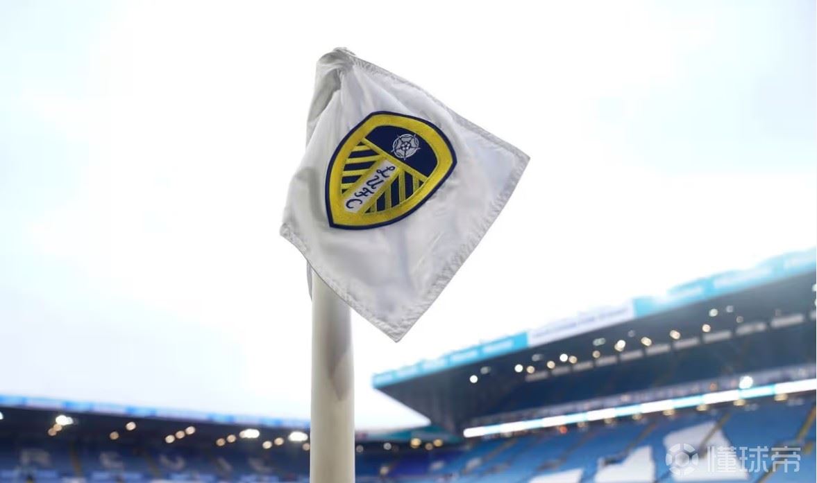  镜报：针对恋童癖萨维尔的口号引发众怒，利兹联曼联联手整治