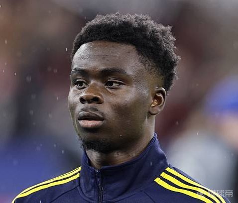  沃尔科特谈萨卡：球员偶尔表现差很正常，他的状态在回暖