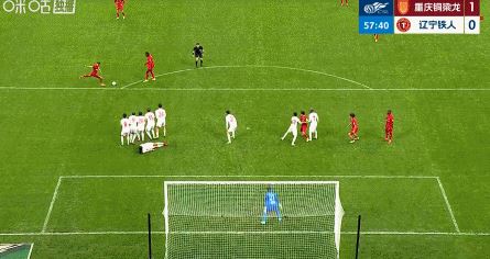  铜梁龙队史中超首球！马宁直红罚下瓦吉奇 肯帕努任意球破门