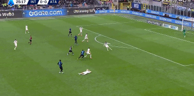  半场：国米1-0亚特兰大，皮奥破门，斯卡马卡造险