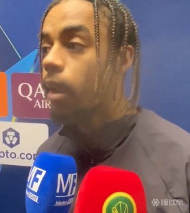  巴尔科拉：欧冠破进球荒了真的特开心；我们这场比赛非常团结