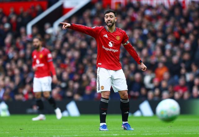 狂造26分比肩金球期C罗！B费破小贝纪录，曼联真大腿剑指亨利