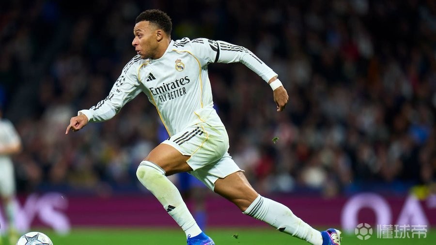 记者：西甲冠军还有悬念，因为皇马与巴萨的积分差距并不大