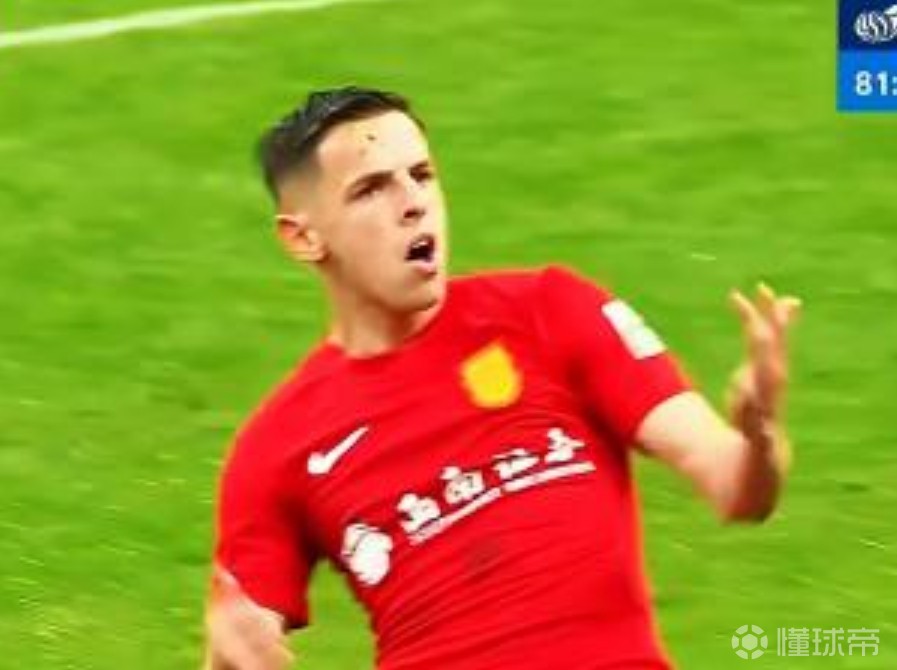 肯帕努：龙兴足球场很棒，就像欧冠和欧联杯那种大型球场一样