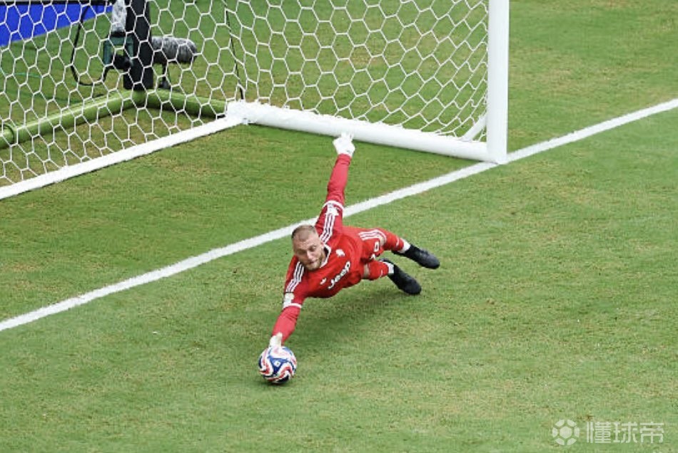 意媒：尤文可能用迪格雷戈里奥和佛罗伦萨交换多多