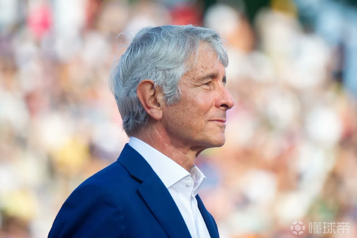 意体育部长：将巴斯托尼从国家队除名？他足够清醒并承认错误