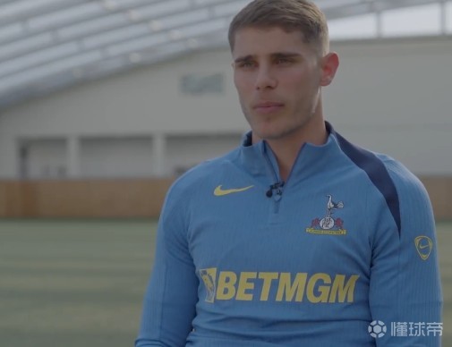 范德芬：更衣室内大家都有信心逆转马竞；热刺不该是现在这样