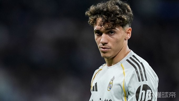 18岁226天，皮塔奇是欧冠淘汰赛首发2次最年轻的皇马球员