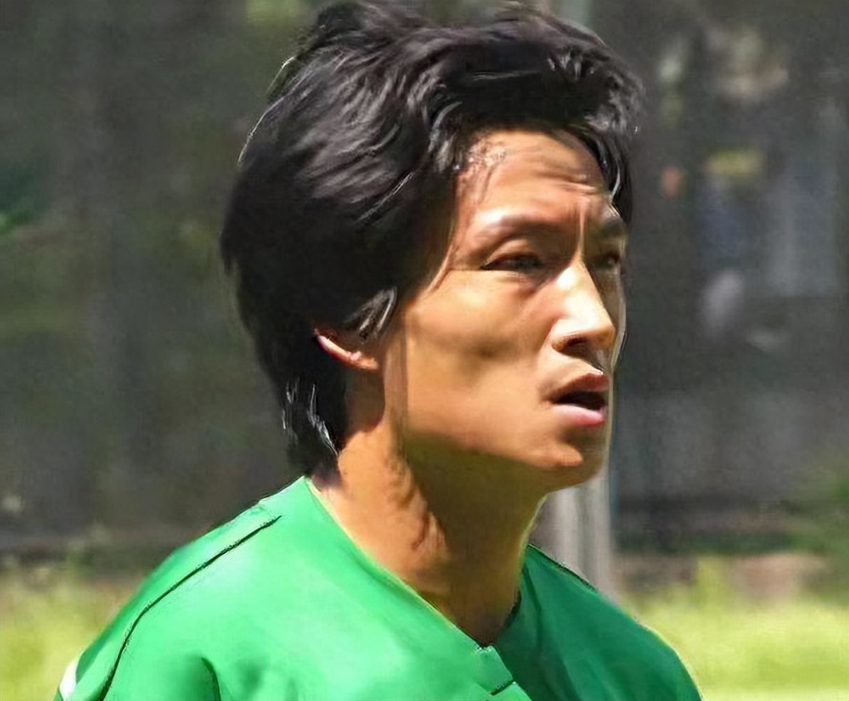 能屈能伸！前国安后卫拒绝躺平改送外卖，日收300元，引发热议