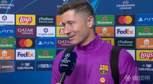 莱万：为整支球队感到骄傲，下半场比赛进入了我们的节奏