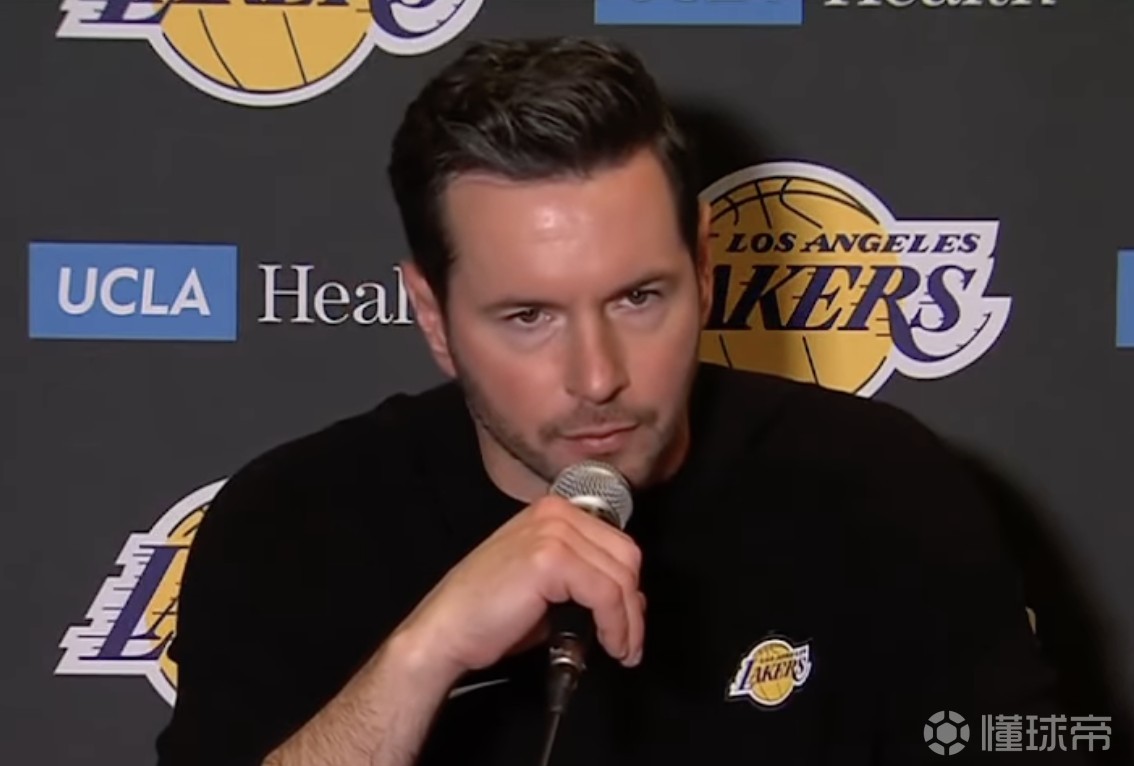 雷迪克：对杜兰特的包夹效果很好，詹姆斯是我们快攻模式的箭头