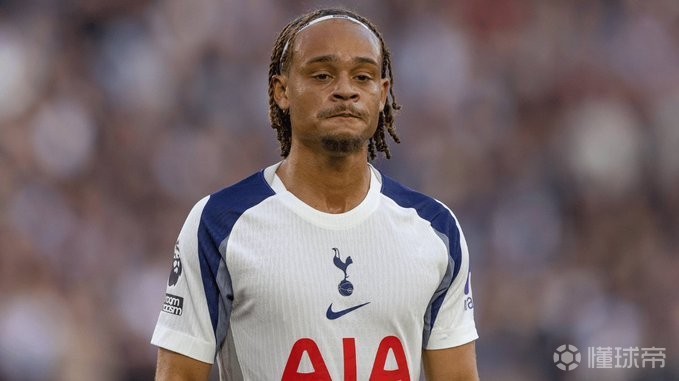 TA：西蒙斯来英超时带了训练团队，并一直在健身房刻苦训练