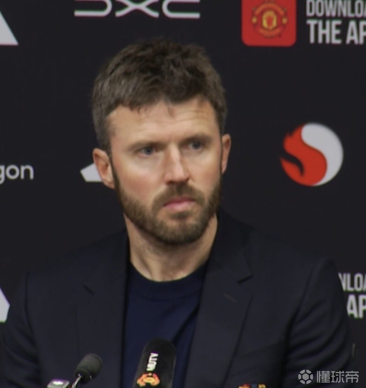 邮报：卡里克突然现身青训全员会议，让所有人都非常惊喜