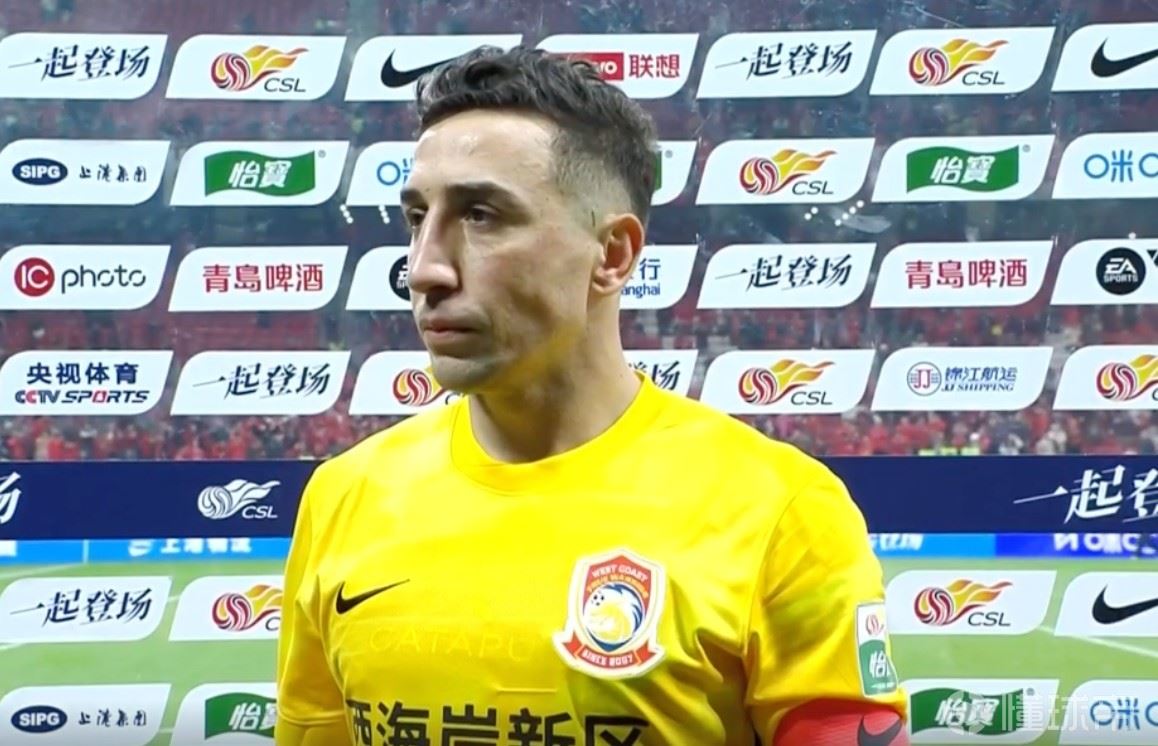 戴维森：我们上半场表现不错；全队还需要时间来优化