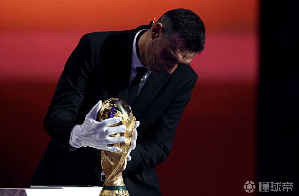 奥莱报：若马斯坦托诺无法保证出场时间，有可能会无缘世界杯